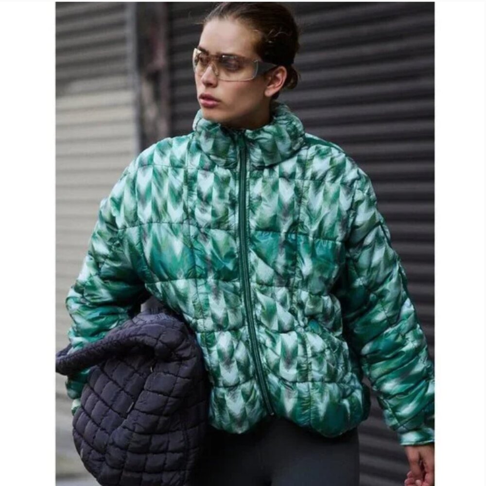 NWT Free People Movement Scrunchy Glossy Pippa Packable Puffer Jacket Green